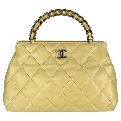 chanel tasche mit henkel|Chanel handbags damen.